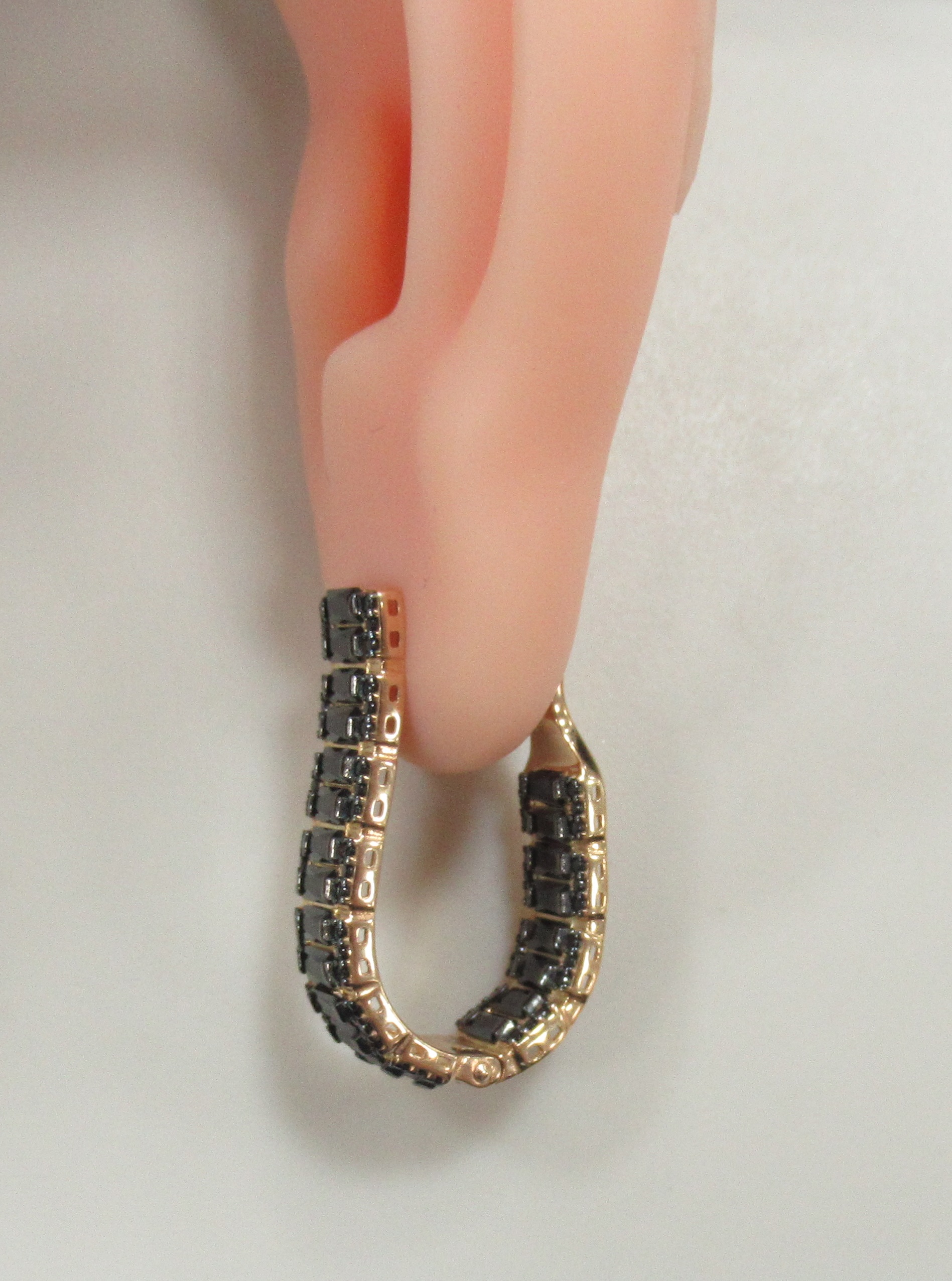 Серебряные серьги со шпинелью